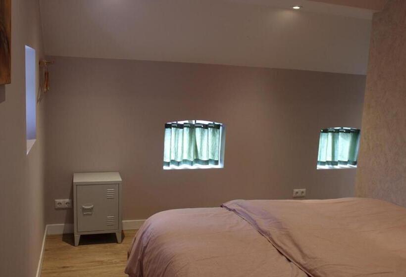 مبيت وإفطار Veldzicht Metslawier