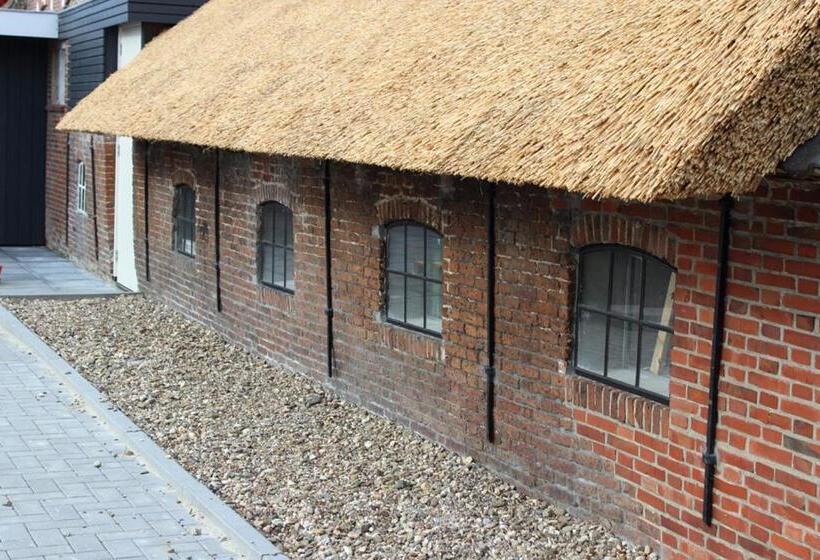 مبيت وإفطار Veldzicht Metslawier