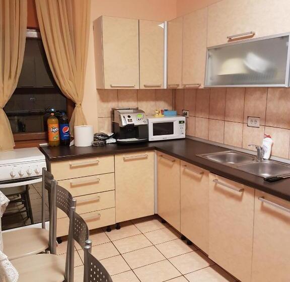 مبيت وإفطار Vila Carmen