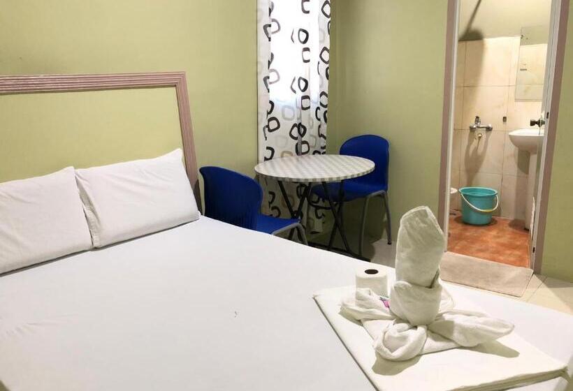 בית מלון כפרי Jared Suites