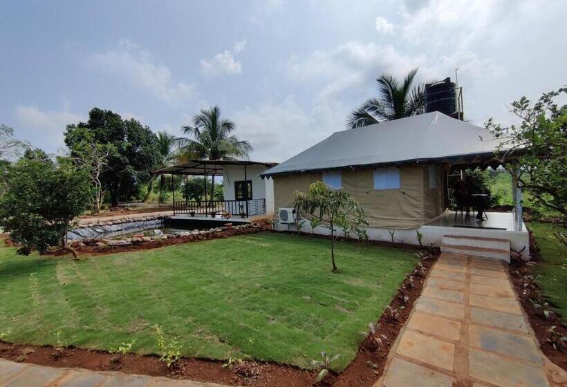 فندق Roy S Nature Nest   Farm Stay Near Malshej Ghats