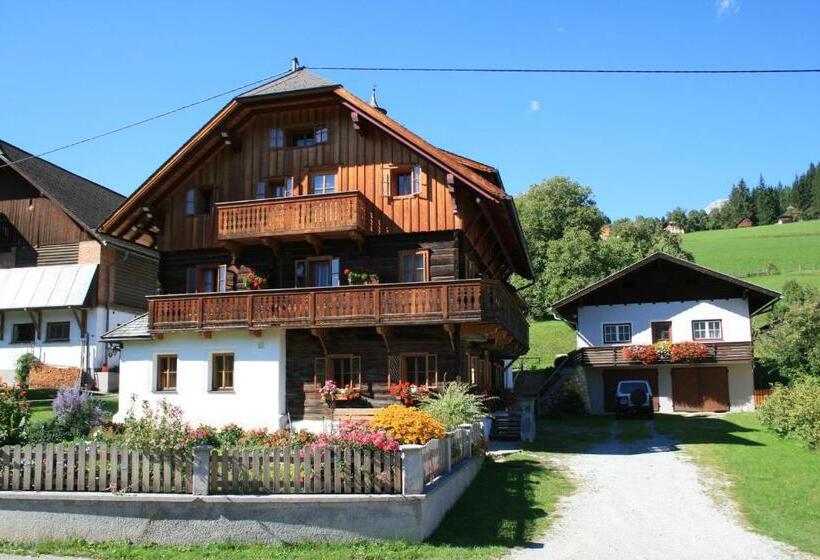 Отель Schmiedlehnerhof