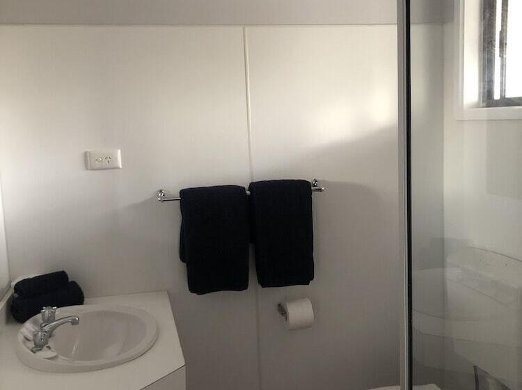 汽车旅馆  Dartmouth Motor Inn