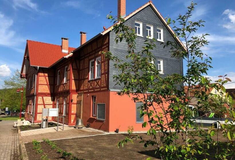 Пансион Altes Pfarrhaus Neustädt