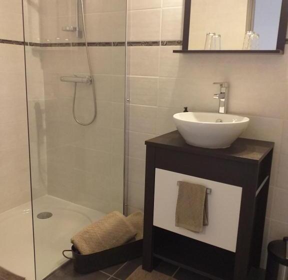 פנסיון La Grange Du Rial