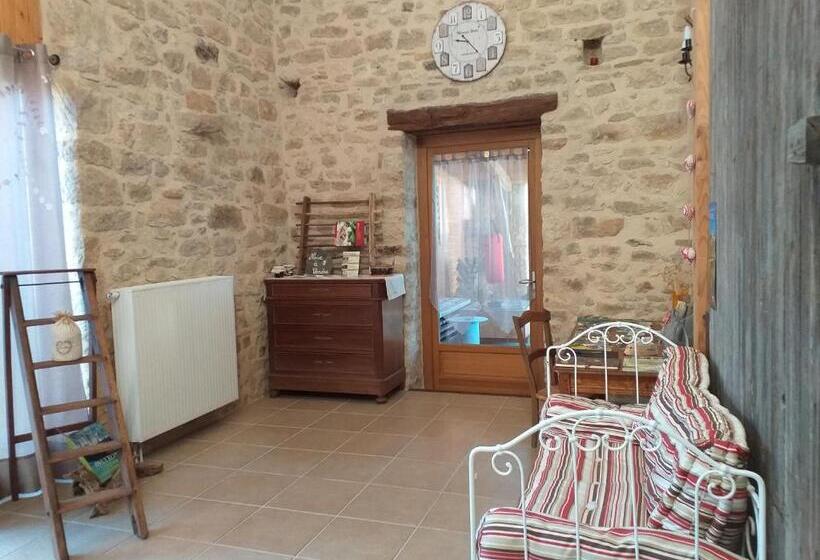 פנסיון La Grange Du Rial