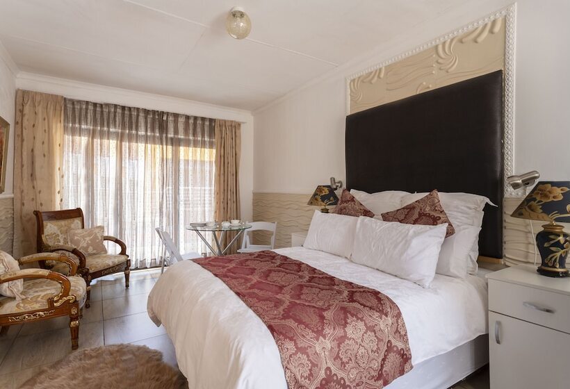 ペンション Selamod Village Guest House