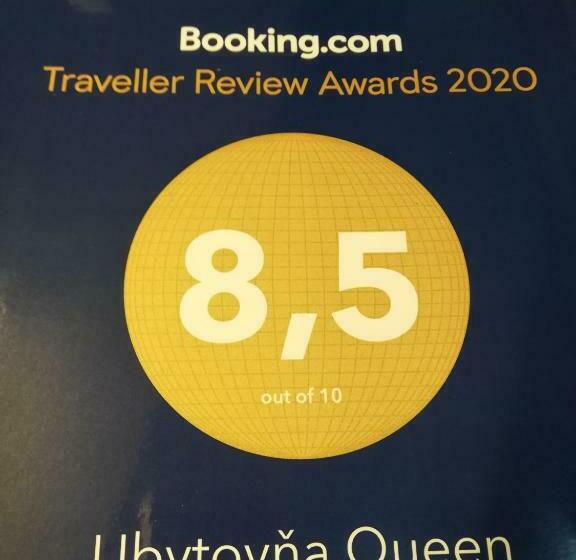 펜션 Ubytovanie Queen