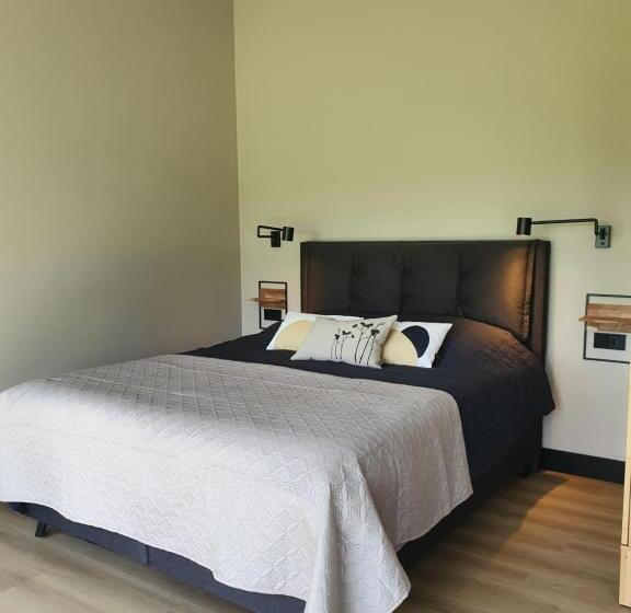 مبيت وإفطار Hippe Schuur