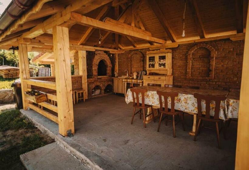 Пансион Casa Bunicilor