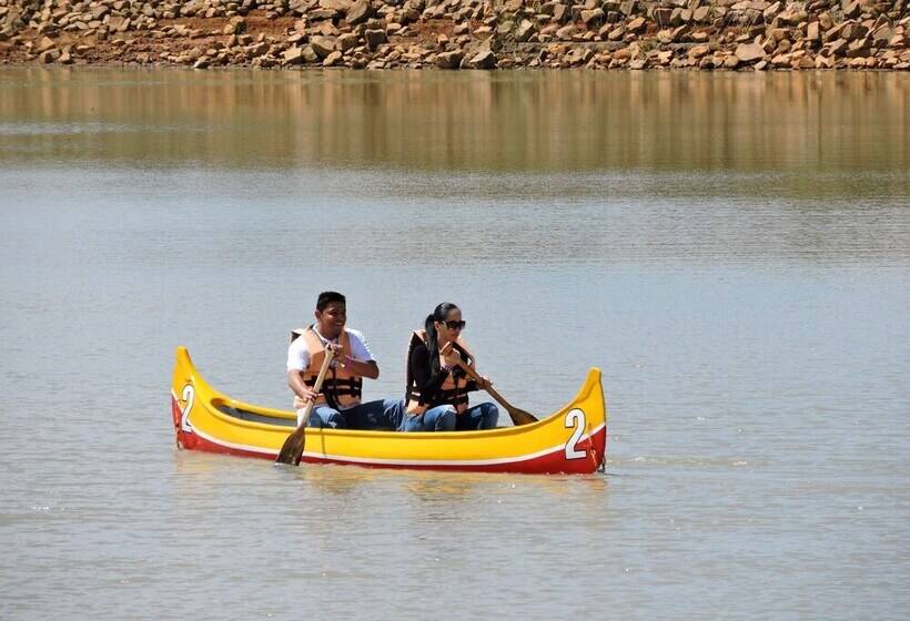 هتل Club Nautico Acuarela