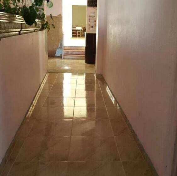 ホテル Dona Emilia