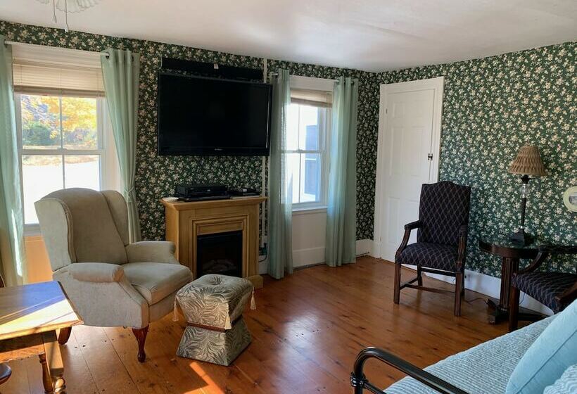 فندق The Birchwood Inn