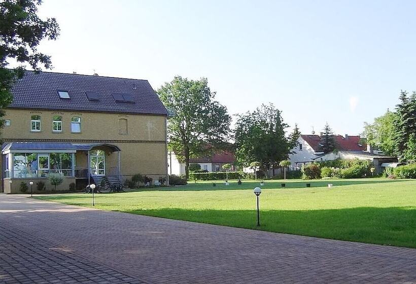 בית מלון כפרי Gästehaus Am Lausitzring