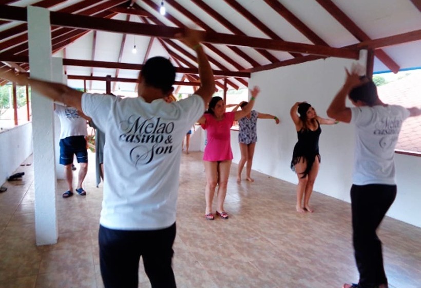 هتل Mindo Río Hostería