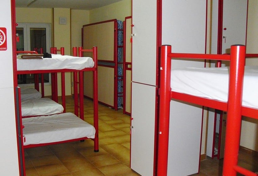 Общежитие Apartamentos Candanchu 3000