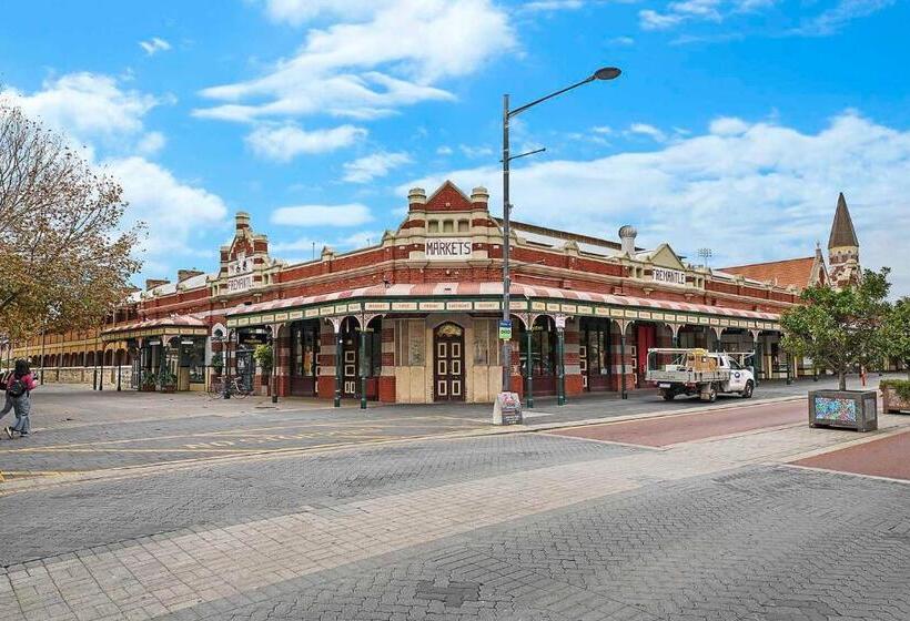 Fremantle Port Mill Bed & Breakfast   Unique Accommodation