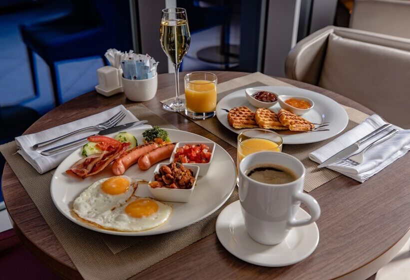 Doubletree By Hilton Hotel Yerevan City Centre