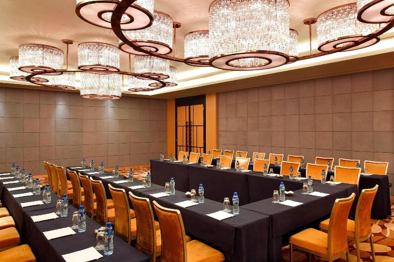 Отель Four Points By Sheraton Luohe