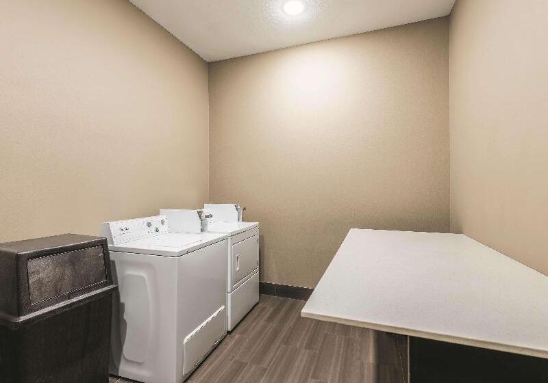 هتل La Quinta By Wyndham Tyler   University Area