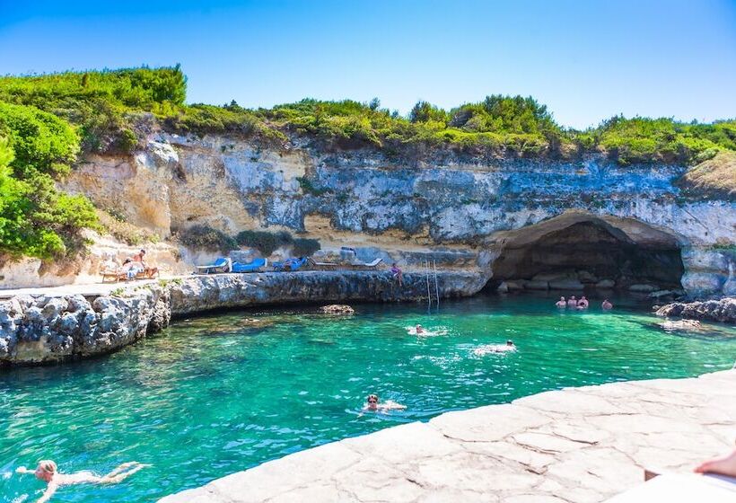 هتل Le Cale D'otranto Beach Resort