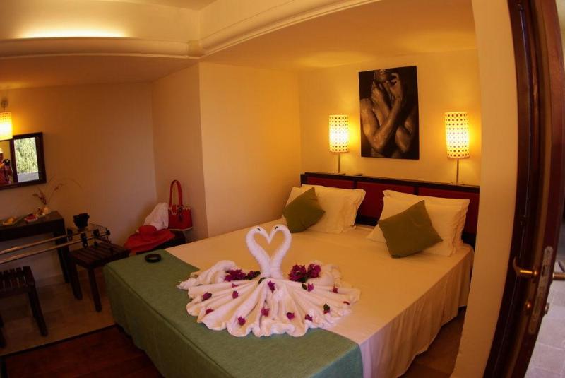 هتل Le Cale D'otranto Beach Resort