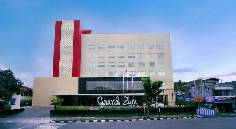 هتل The Zhm Premiere Padang