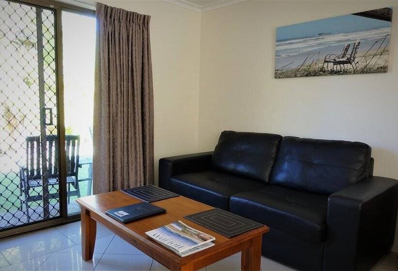 מוטל Pacific Palms Motor Inn