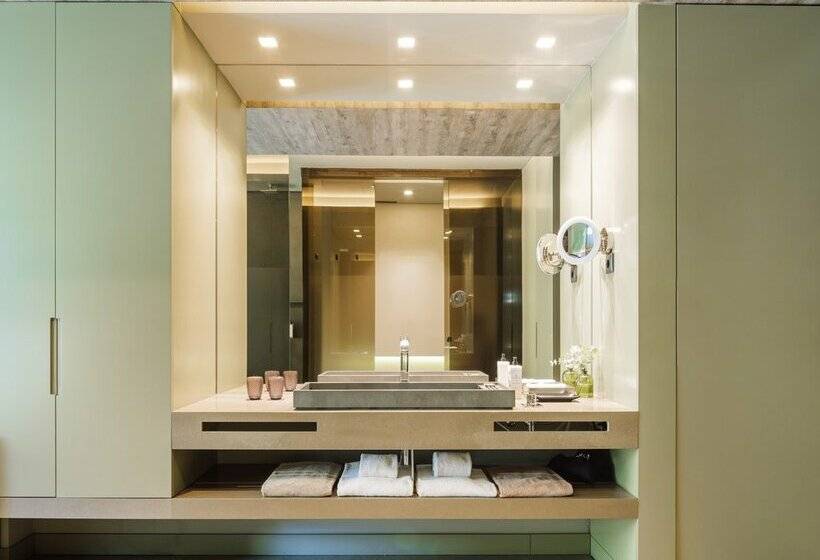 Saccharum Resort
