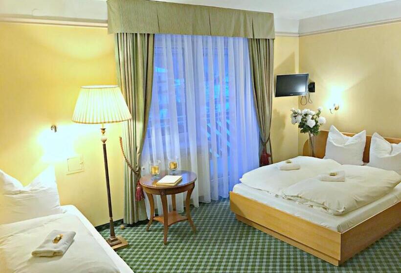 酒店 Pensjonat Belvedere