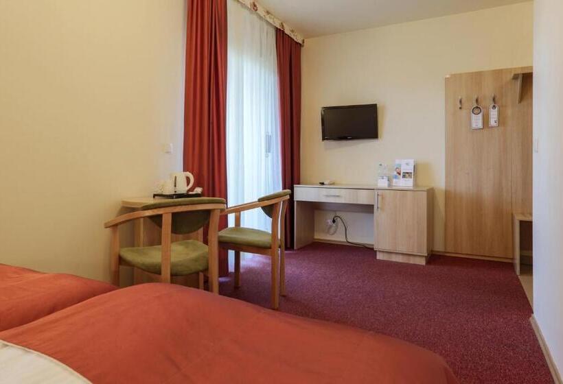 هتل Nat Bukowina Tatrzańska