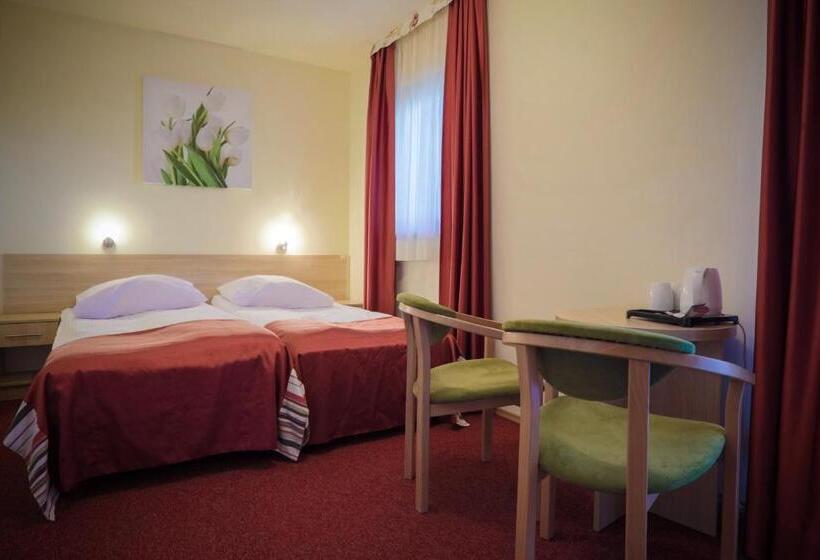 هتل Nat Bukowina Tatrzańska