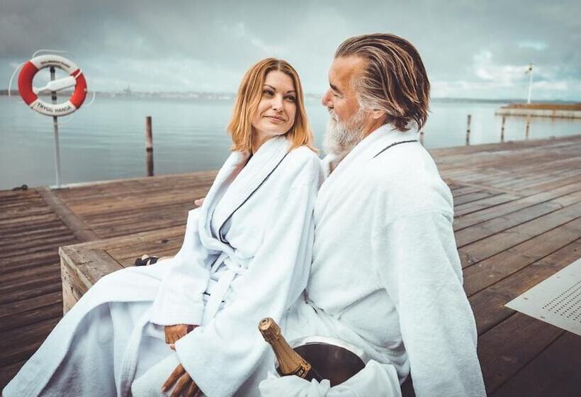 Gullmarsstrand Hotell & Konferens