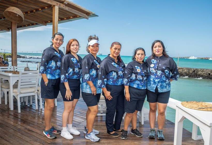 هتل Blu Galapagos Sustainable Waterfront Lodge