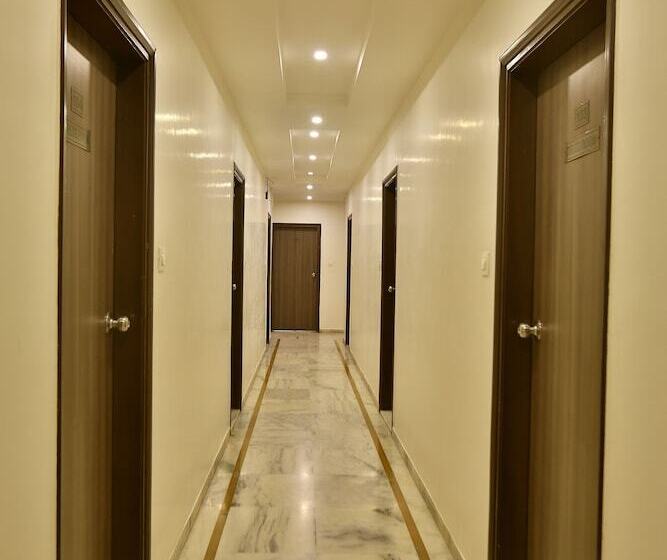 酒店 Kamran Palace