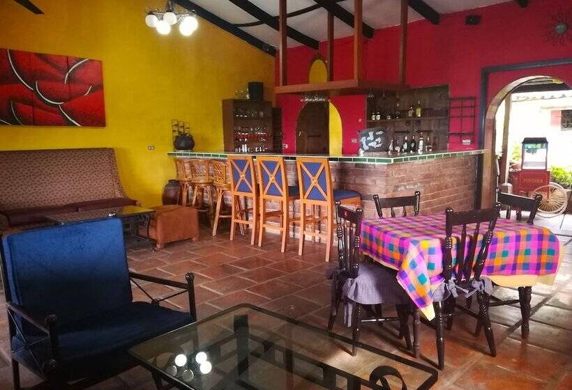 هتل La Posada De Suchitlan