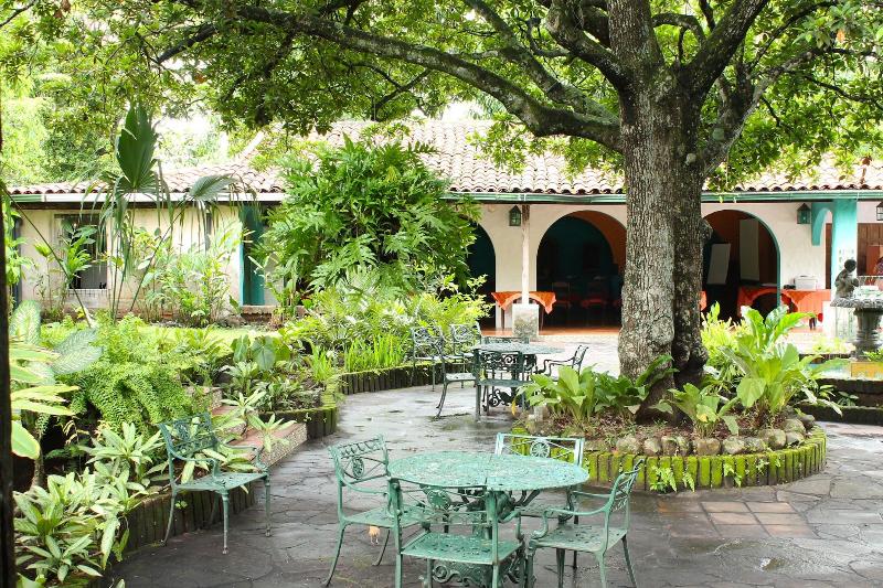 هتل La Posada De Suchitlan