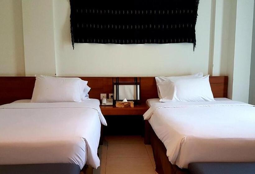 هتل Luwansa Beach