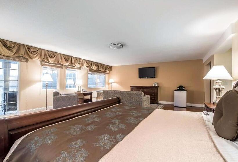 Riverside Hotel, Ascend Hotel Collection