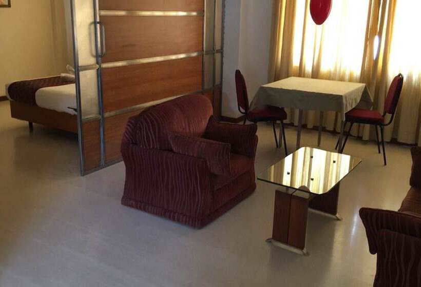 호텔 Solace Resorts And Spa