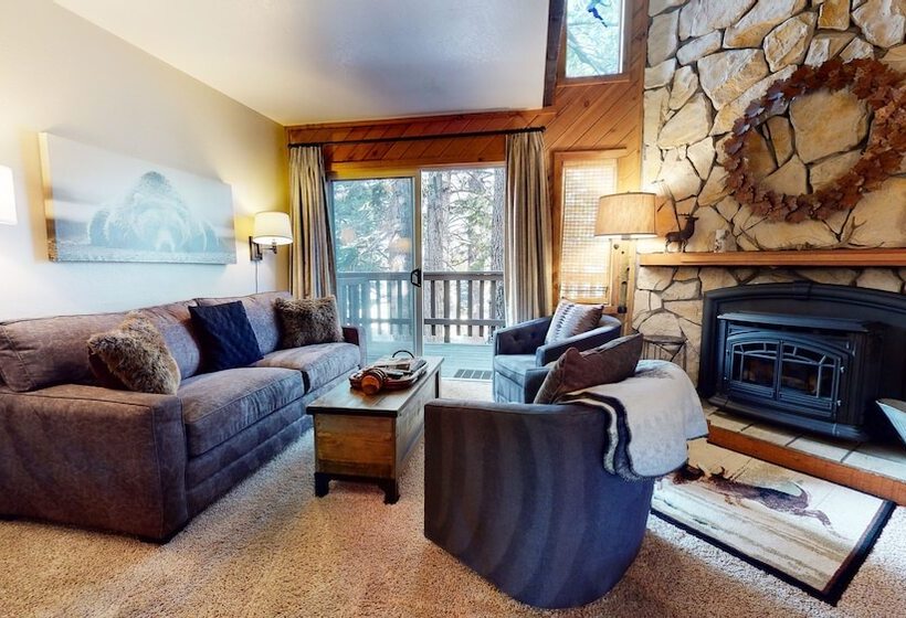 Mammoth View Villas   Near Hike/bike Trails!
