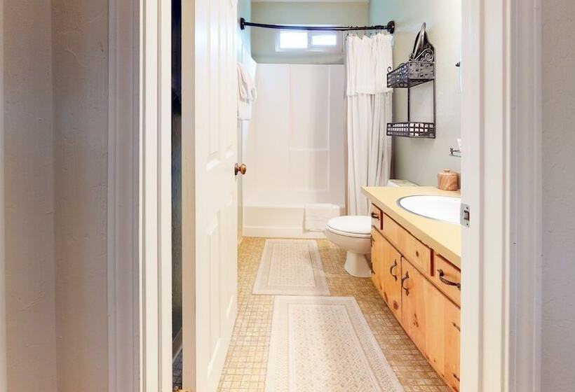Mammoth View Villas   Near Hike/bike Trails!