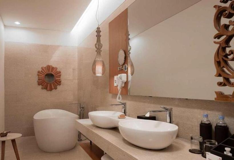 استراحتگاه MERUSAKA Nusa Dua