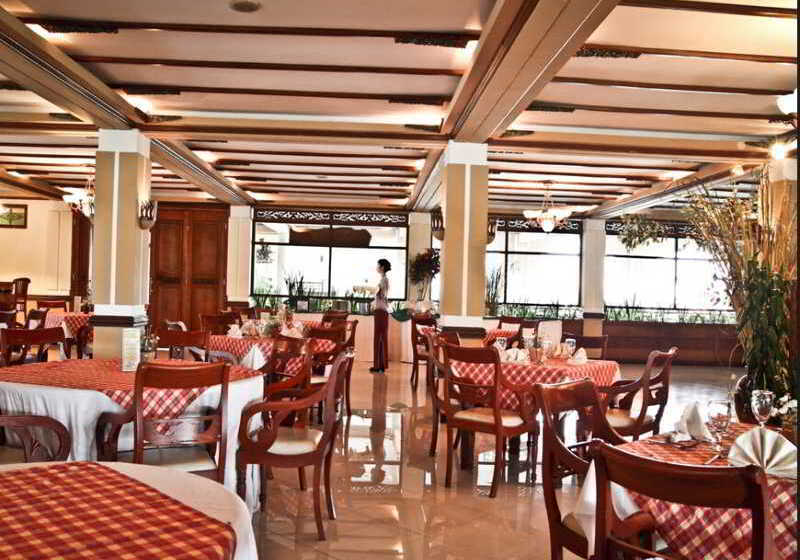 استراحتگاه Royal Hotel And Villa Batu