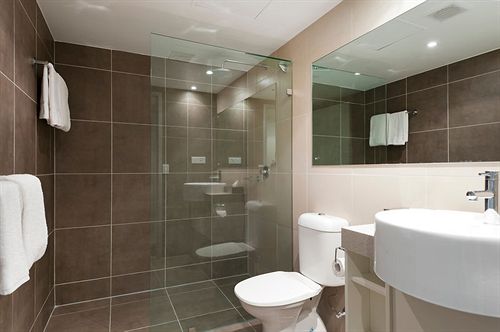 Darwin Executive Suites & Free Car