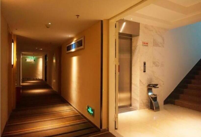 酒店 City Comfort Inn Zhanjiang Middle Renmin Avenue Dingsheng Square