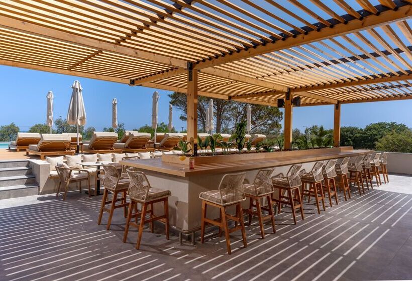 ホテル Georgioupolis Suites