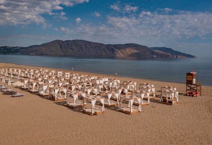 ホテル Georgioupolis Suites