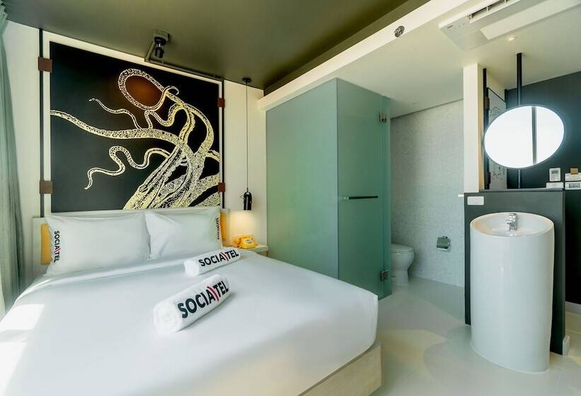 هتل Socialtel Koh Samui