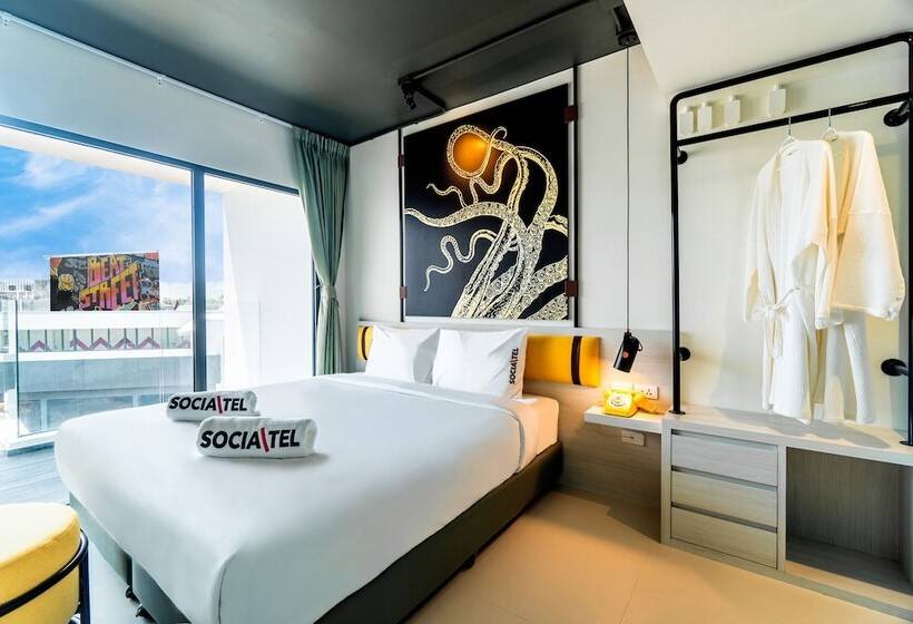 هتل Socialtel Koh Samui